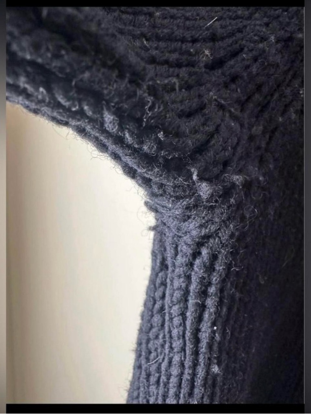 Vintage Perry Ellis Men's Mock neck Nordic Sweater Hand Knit Wool Blend FairIsle - Picture 4 of 7